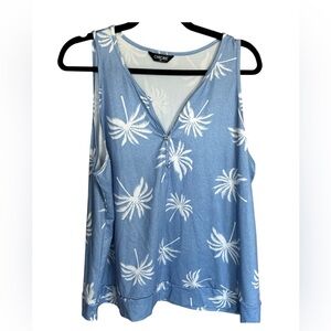 CHIC ME- Women’s blue and white tank w/ decorative buttons
